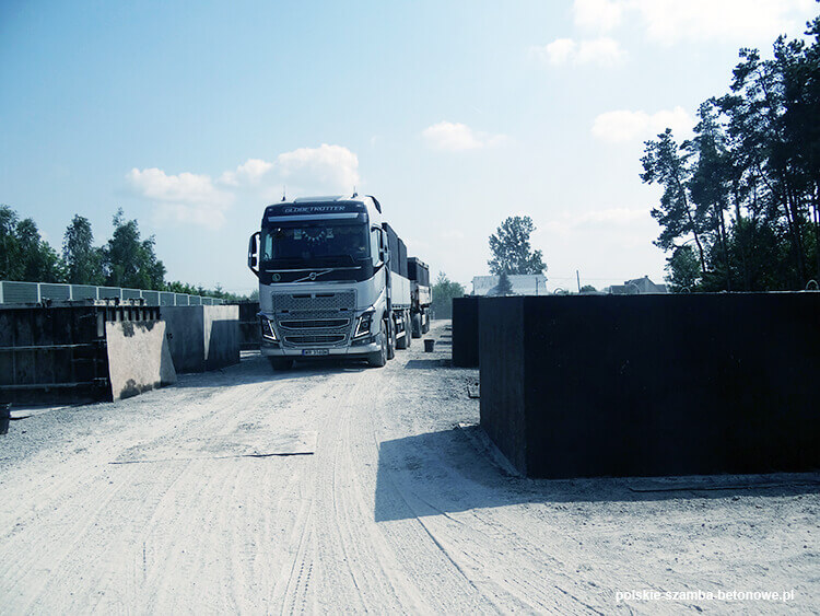 Transport szamb betonowych  w Skoczowie